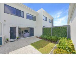 Property Sphere Real State Services | Southport & Labrador QLD 18, 1 Flametree Cct, Arundel 8