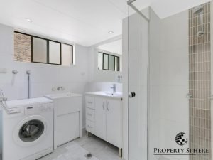 Property Sphere Real State Services | Southport & Labrador QLD 7, 63 Bauer St, Southport 6