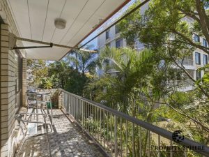 Property Sphere Real State Services | Southport & Labrador QLD 7, 63 Bauer St, Southport 9