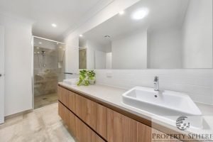 Property Sphere Real State Services | Southport & Labrador QLD 21,2 Flametree Cct Arundel Qld 4214 09