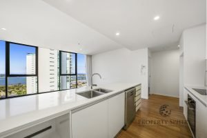 Property Sphere Real State Services | Southport & Labrador QLD 1511 139 Scarbourgh 03 Wm