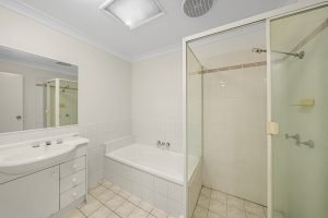 Property Sphere Real State Services | Southport & Labrador QLD 2 150 Greenacre 18 Large