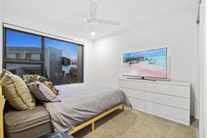 Property Sphere Real State Services | Southport & Labrador QLD 013 Open2view Id910493 28 2 Flametree Circuit