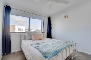 Property Sphere Real State Services | Southport & Labrador QLD 22 2 Flametree Cct, Arundel 25