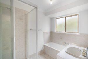 Property Sphere Real State Services | Southport & Labrador QLD 2 Colombard Pl, Heritage Park Qld 4118, Australia (15)