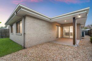 Property Sphere Real State Services Arundel, QLD 4214 26 Greenview Cct, Arundel Qld 4214, Australia (28)