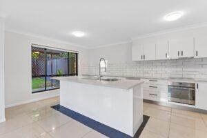 Property Sphere Real State Services Arundel, QLD 4214 3 53 Gordon St, Labrador (9)