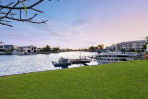 Property Sphere Real State Services Arundel, QLD 4214 1 18 Back St, Biggera Waters Qld 4216, Australia (6)