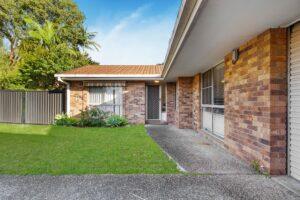 Property Sphere Real State Services Arundel, QLD 4214 Unit 2 10 Ash Ct, Arundel Qld 4214, Australia (1)