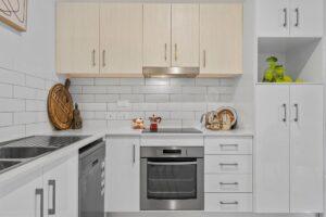 Property Sphere Real State Services Arundel, QLD 4214 Unit 8 16 Brisbane Rd, Labrador Qld 4215, Australia (10)