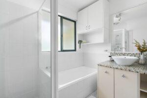 Property Sphere Real State Services Arundel, QLD 4214 Unit 11 156 Greenacre Dr, Arundel Qld 4214, Australia (6)