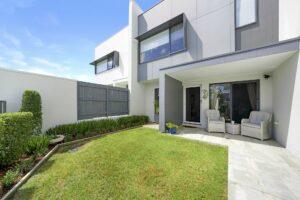 Property Sphere Real State Services Arundel, QLD 4214 18 1 Flametree 04