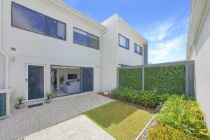 Property Sphere Real State Services Arundel, QLD 4214 18 1 Flametree 06