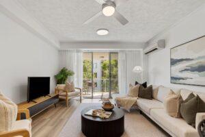 Property Sphere Real State Services Arundel, QLD 4214 625 66 Sickle Ave, Hope Island Qld 4212, Australia (16)