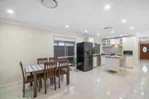 Property Sphere Real State Services Arundel, QLD 4214 173 Greenacre Dr, Arundel Qld 4214, Australia (12)