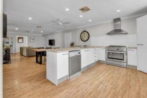 Property Sphere Real State Services Arundel, QLD 4214 18