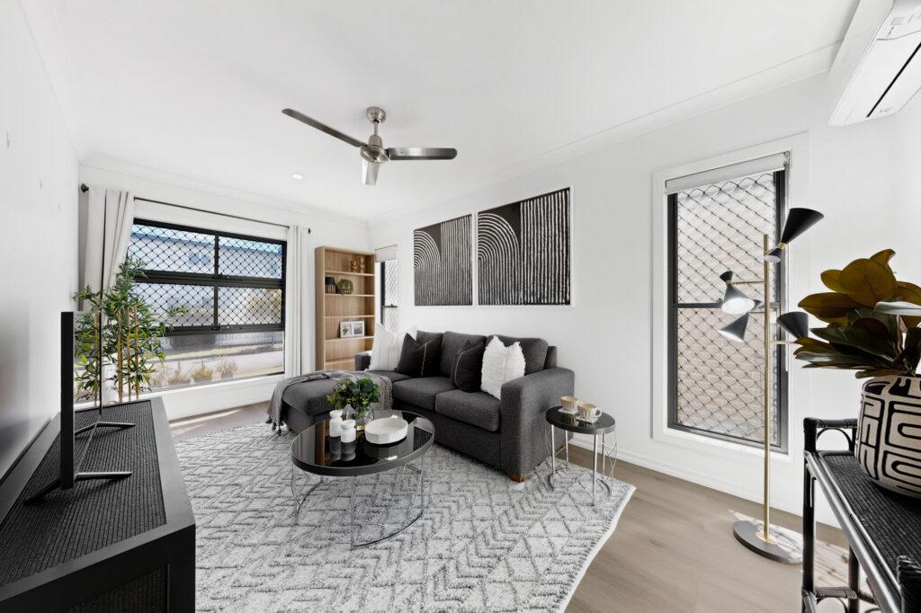 Property Sphere Real State Services Arundel, QLD 4214 01 1 Meadowview Lane Arundel Qld 4214